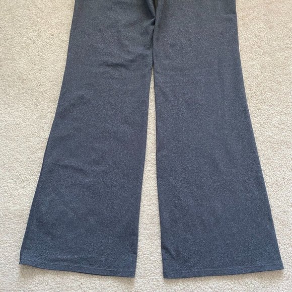 Athleta Fusion S Gray Heather Yoga Flare Wide Leg Pants Athleisure Flap Pockets - Picture 11 of 12